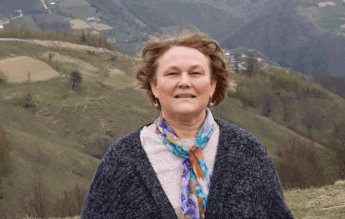 O profesoară a predat 26 de ani fără drept legal. Ministerul cere recuperarea salariilor