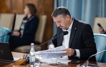 Daniel David: Inspectorii să se asigure că se fac cele două ore remediale la ciclul primar