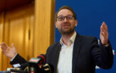 Dominic Fritz, lecție de gramatică pentru cei care îl înjură pe Facebook, de Ziua Limbii Române