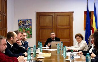 MERITO cere simplificarea și echilibrarea conținuturilor din noile programe pentru liceu