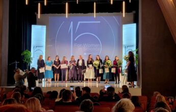 10 cercetătoare au primit burse în valoare totală de 100.000 de euro de la L’Oreal România