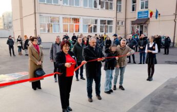 Sală de sport inaugurată cu panglică, după nouă ani de așteptări și promisiuni