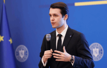 Elevii l-au surprins pe vicepreședintele ADR cu întrebări despre UE, geopolitică și economie