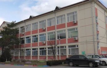 Prima procedură de utilizare a A.I. în școală, introdusă la un liceu din Iași