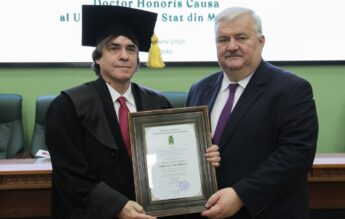 Scriitorul Mircea Cărtărescu a primit titlul de Doctor Honoris Causa al Universității de Stat din Republica Moldova