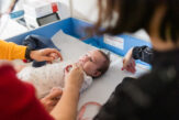 Jumătate dintre copiii români nu au făcut nici prima doză de ROR. Salvați Copiii cere măsuri urgente