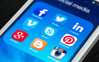CJI, despre blocarea accesului copiilor la social media: Cenzura nu a fost dovedită ca eficientă