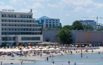 Patronatele din HoReCa și Turism, nemulțumite de calendarul anului școlar
