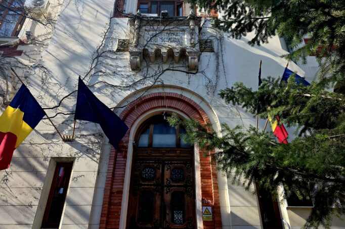 Peste 120 de inspectori școlari au fost numiți prin detașare