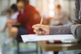 Mâine începe Bacalaureatul. Peste 130.000 de absolvenți înscriși