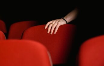 Serie de spectacole-lectură pentru liceeni, la Teatrul Excelsior