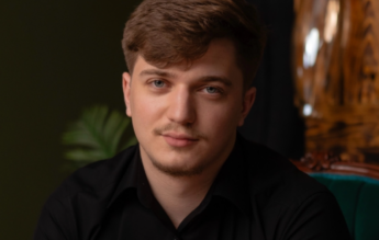 Elev român, admis la Harvard cu o bursă de peste 1,3 milioane de dolari