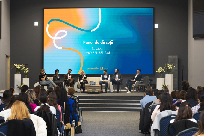 participanți conferință CONECTAT 2025