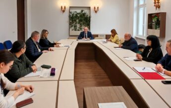 Zero plângeri privind drogurile în școlile din Brașov. Prefectul: Părinții evită sesizările