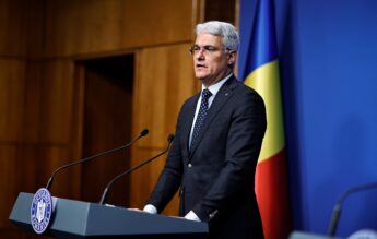 Pîslaru: Nu există acum intenția de a interzice cumulul pensie-salariu la profesori
