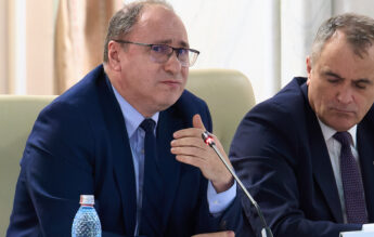 Dimian: Înainte de a critica școala, părinții să se întrebe dacă le-au spus copiilor să învețe