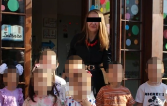 Copiii de la grădinița din Craiova erau legați de scaune, cu scotch pe gură. Educatoarea e încă la ore