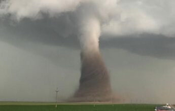 Cercetător de la UB: România a fost traversată de 245 de tornade în ultimii 225 de ani