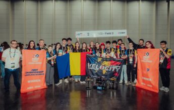 Elevii români campioni mondiali la robotică au stat și câte 12 ore pe zi la liceu