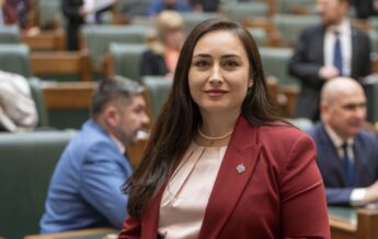 Adelina Dobra, senatoare: Mai degrabă aș reduce timpul de lucru decât norma de predare