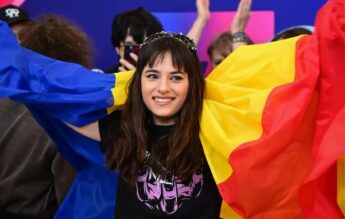 Alexandra Căpitănescu, absolventă de Fizică și masterandă la UniBuc: ”Îmi place știința”