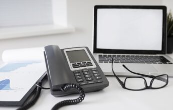 MEC: Pentru a evita aglomerația, părinții se pot programa telefonic pentru a completa/valida cererea de înscriere la grădiniță sau creșă