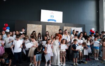Povestea lui 15