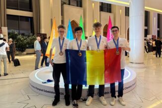 Patru medalii, inclusiv una de aur, pentru elevii români, la Olimpiada Internațională de Chimie
