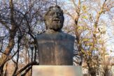 IICCMER solicită ca monumentul dedicat lui Adrian Păunescu să fie retras din spațiul public