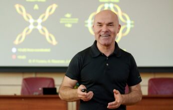 Funeriu: E profund toxic să dai meditații în sufragerie și în bucătărie să frigi cârnați