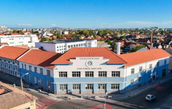 Elevii din Oradea scapă de cursurile în două schimburi, din septembrie