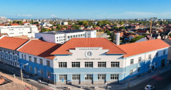 Elevii din Oradea scapă de cursurile în două schimburi, din septembrie