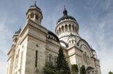 ISJ Cluj le cere școlilor să trimită câte o clasă de elevi la o slujbă religioasă, în prima zi de școală