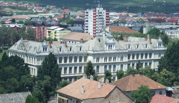 Un Colegiu Național a renunțat la festivitatea de deschidere: Nu facem ceva mai solemn decât e nevoie