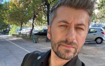 Propun uniformă obligatorie pentru toți parlamentarii României