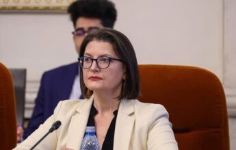 Corina Atanasiu cere anchetă pentru rezultatele la PISA: Elevii români învață mult și prost