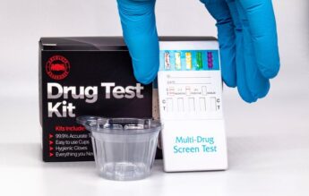 83,4% dintre români susțin testarea antidrog a elevilor de peste 14 ani