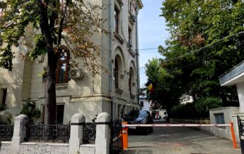 MEC respinge ideea ca gestionarea burselor sociale să fie preluată de primării