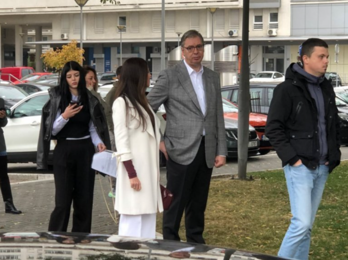 Prezență record la alegerile din Serbia: 41,1% până la ora 13:00. Nereguli la secțiile de votare
