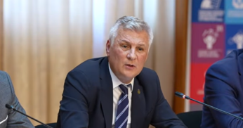 Zamfir a inventat un verb la dezbaterea despre uniforme: „Să bullyingim o lege”