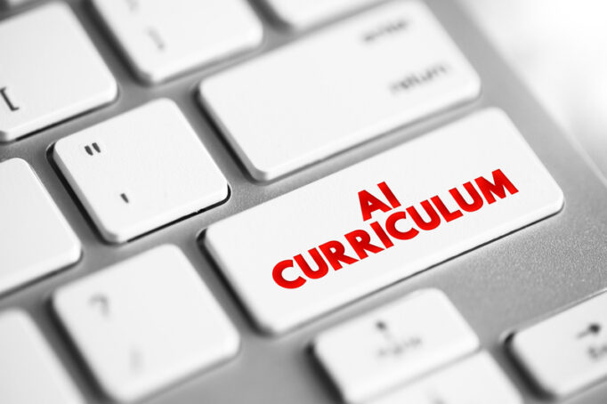 CDEOȘ va include și disciplinele opționale ”AI și cetățenie digitală” și ”SustenAbilitate”