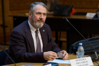 Descentralizarea școlilor și debirocratizarea, priorotăți anunțate de Costreie la început de mandat