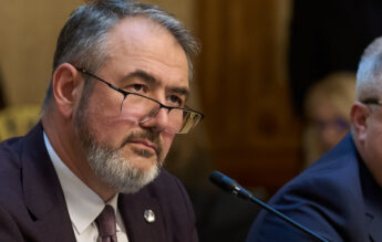 Costreie: Amploarea masivă a meditațiilor arată că școala are o mare problemă