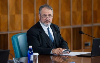 Costreie: Copiii noștri învață acum mai mult ca să răspundă bine la teste. Dar sunt relevante acele teste?